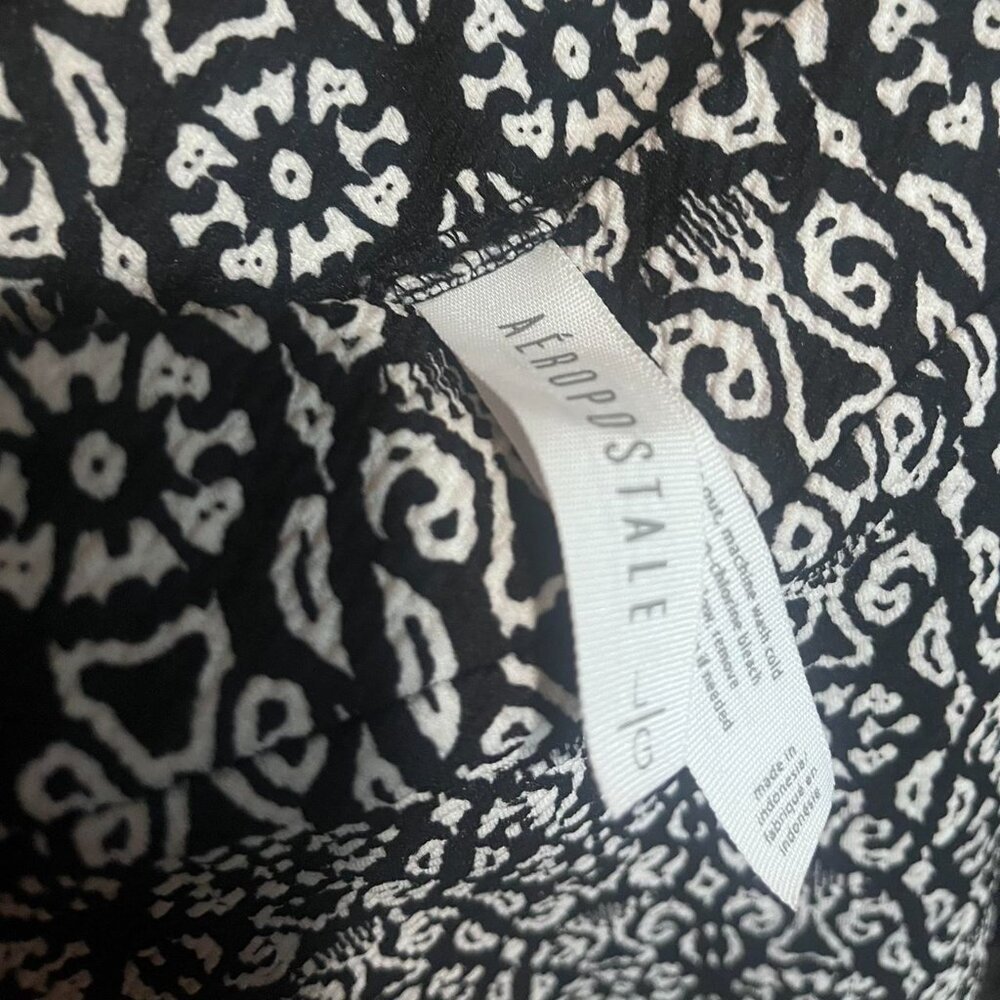 Aeropostale Women's‎ Black and White Boho Patterned Flare Mini Skirt - Picture 5 of 5